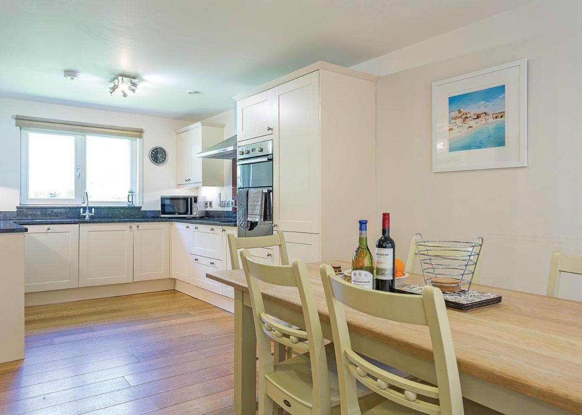 Swandown Lodges Чард Экстерьер фото