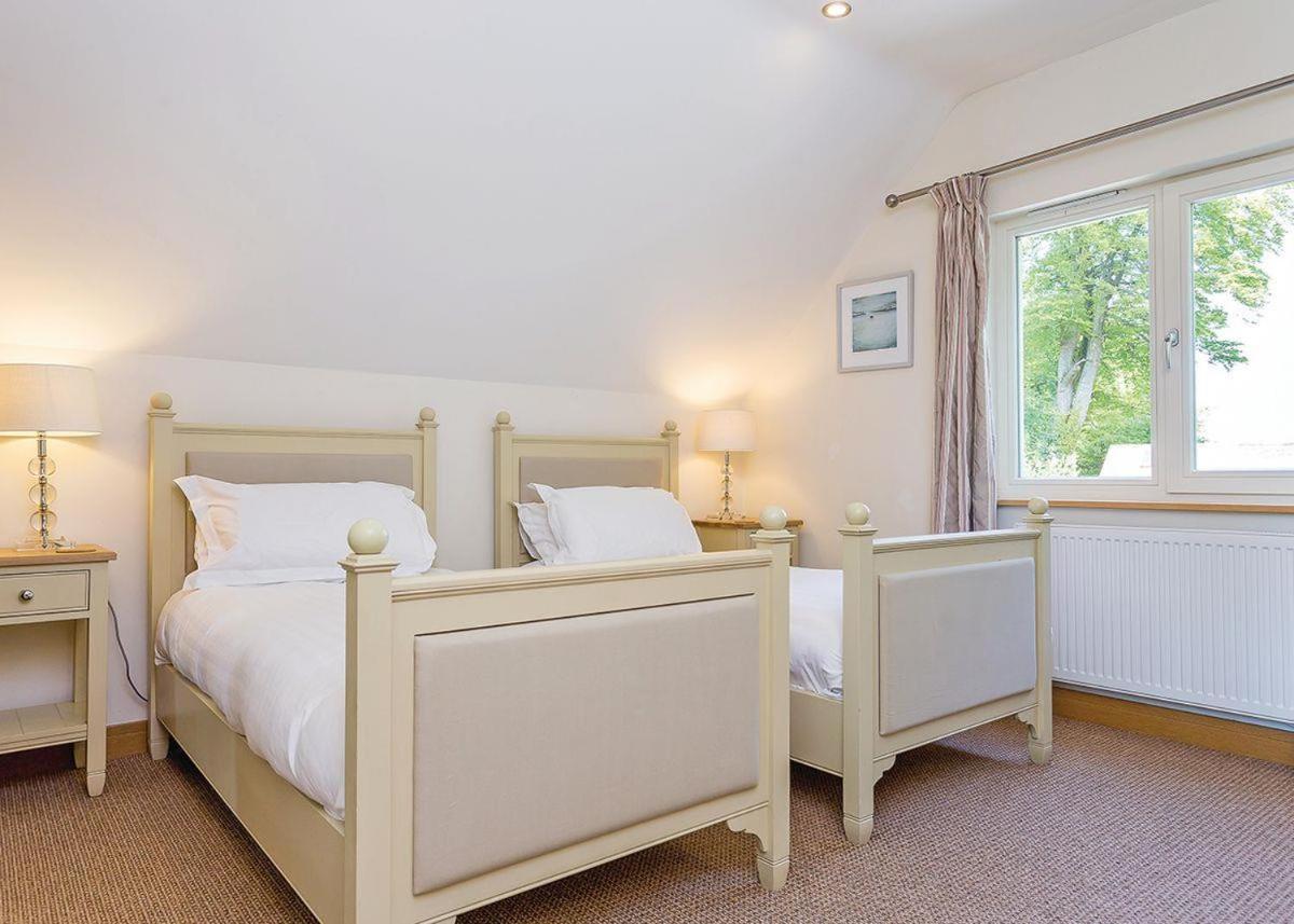 Swandown Lodges Чард Экстерьер фото