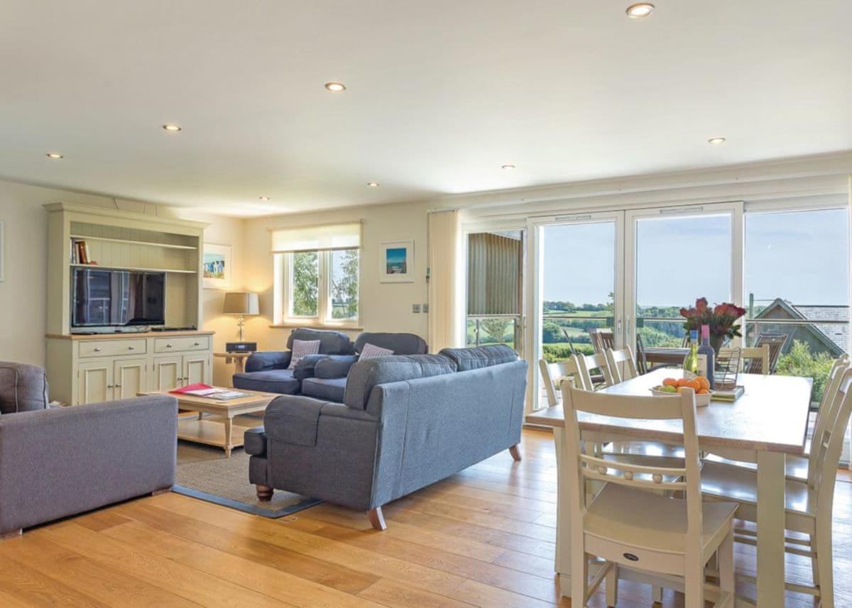 Swandown Lodges Чард Экстерьер фото