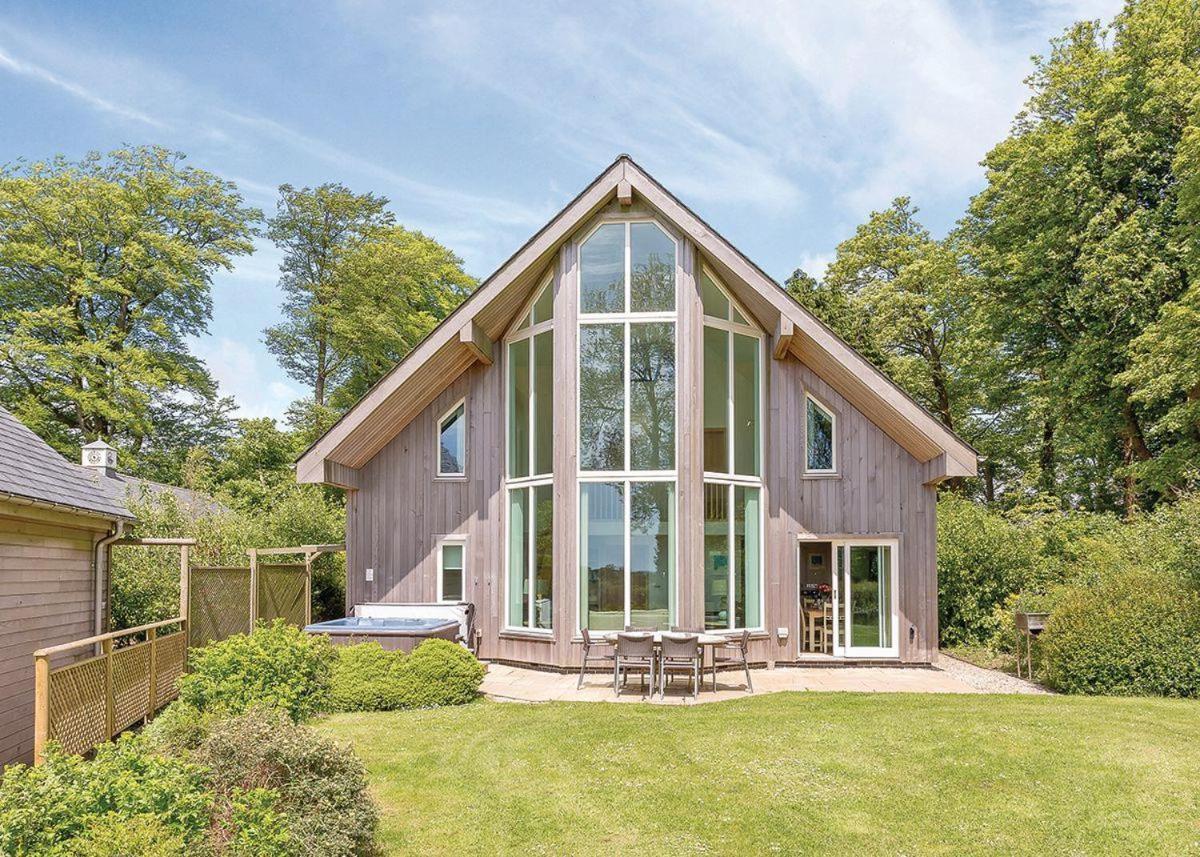 Swandown Lodges Чард Экстерьер фото
