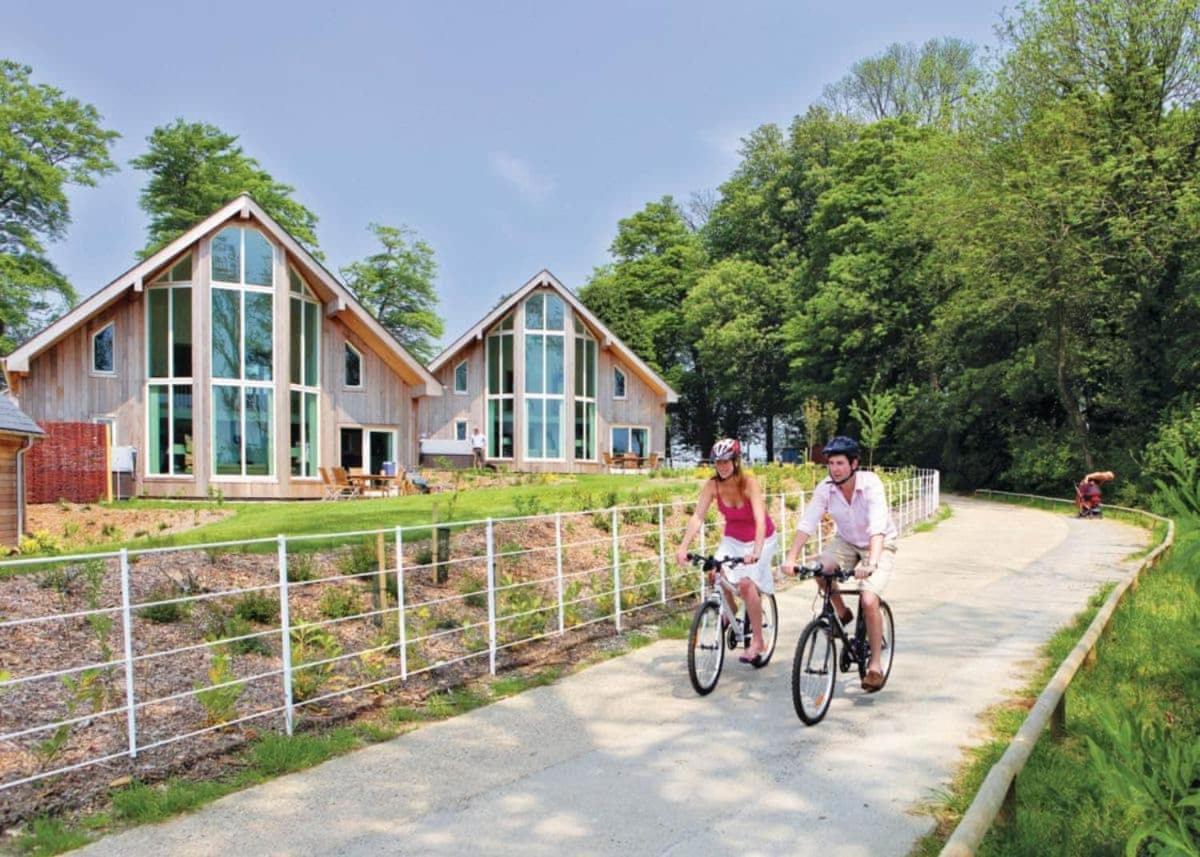 Swandown Lodges Чард Экстерьер фото