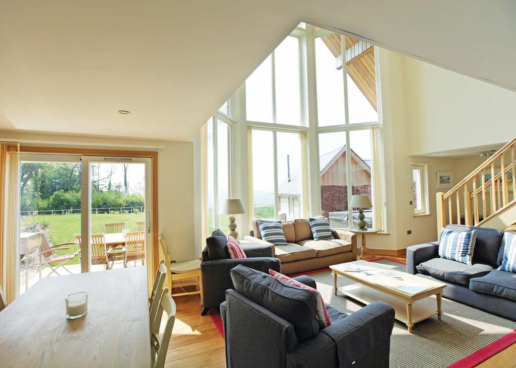 Swandown Lodges Чард Экстерьер фото
