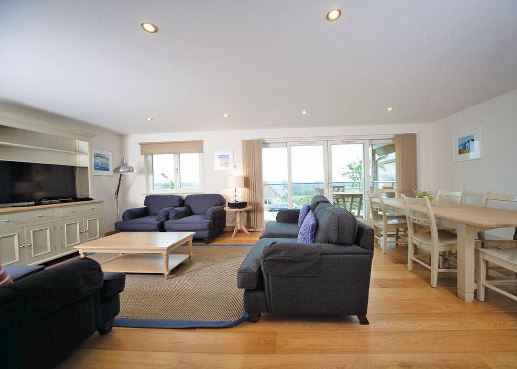 Swandown Lodges Чард Экстерьер фото