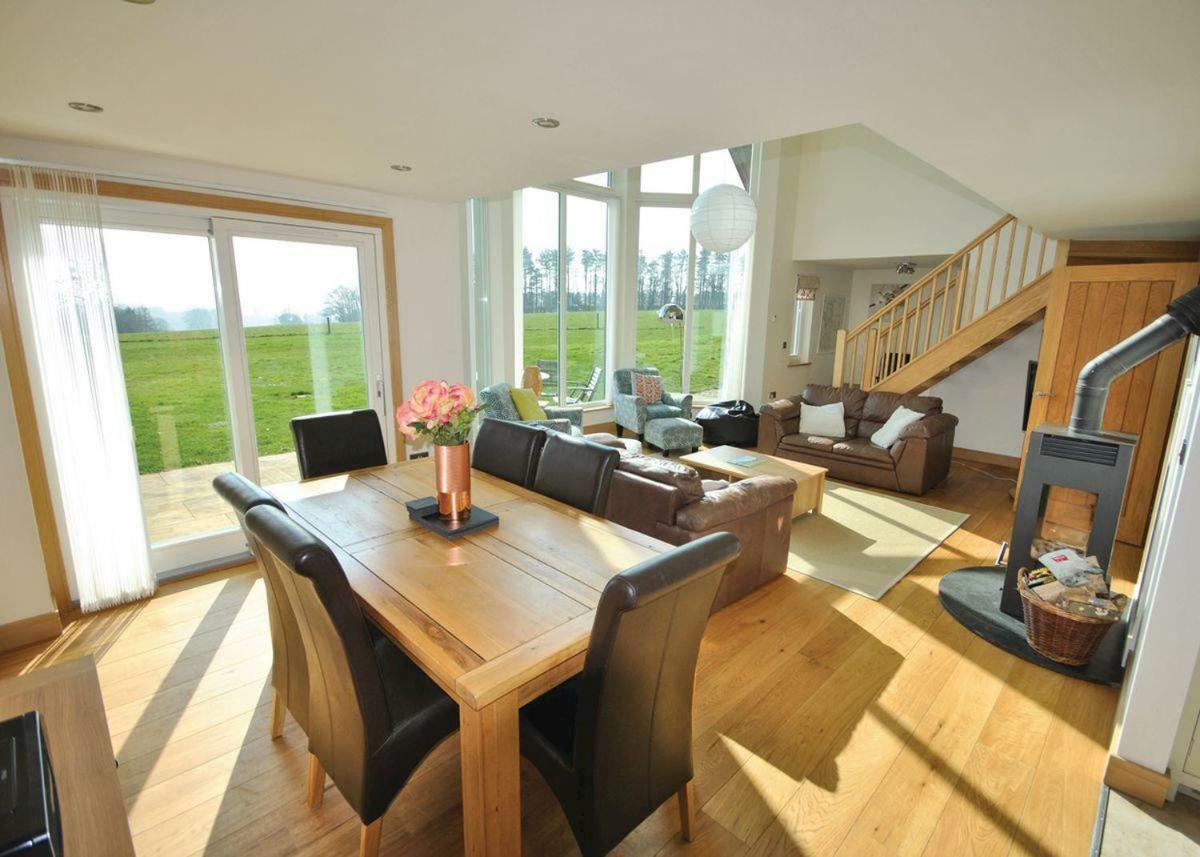 Swandown Lodges Чард Экстерьер фото